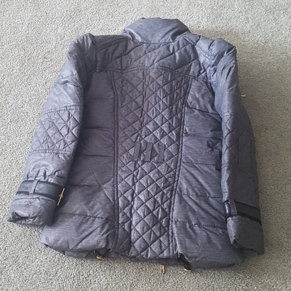 Coat - Picture 4 of 5